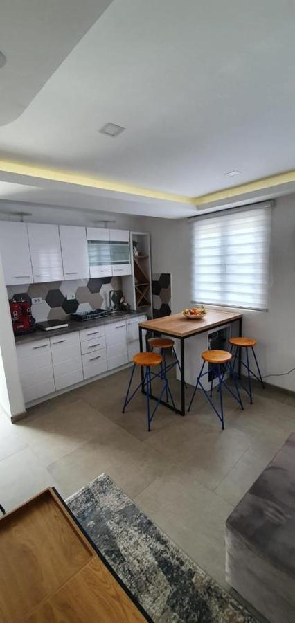 Sea Side Apartment โกตอร์ ภายนอก รูปภาพ